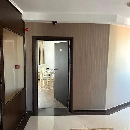 In Vip Club Dolphin Sluneční pobřeží