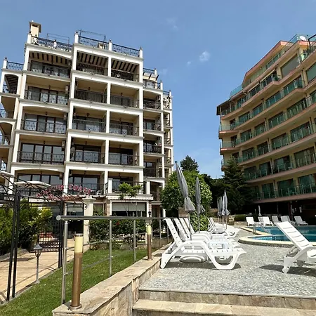 Διαμέρισμα In Vip Club Delphin *